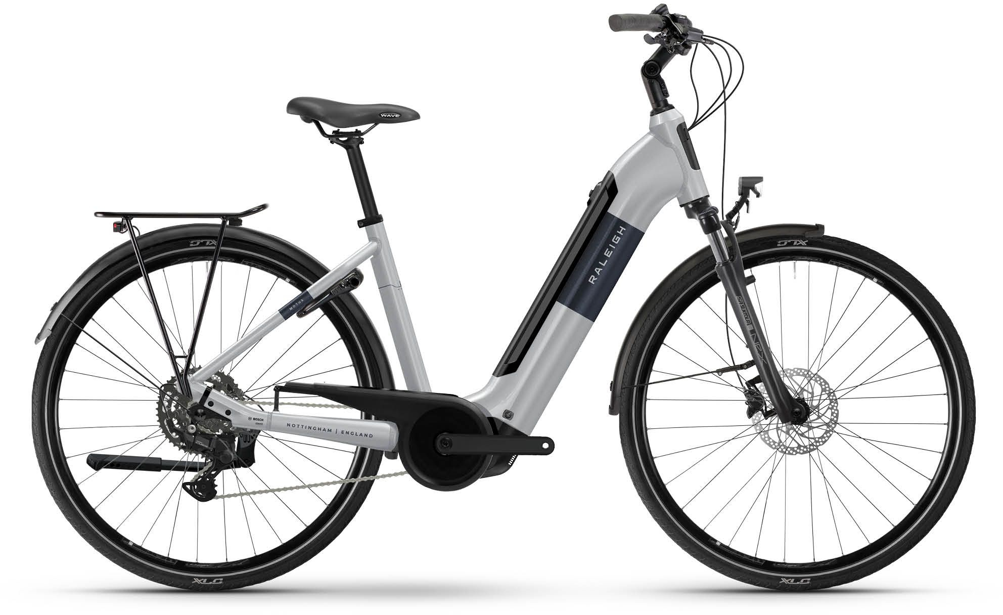 Raleigh Motus Derailleur Gear Electric Hybrid Bike L / 56CM Sparking White Gloss - Cycles UK